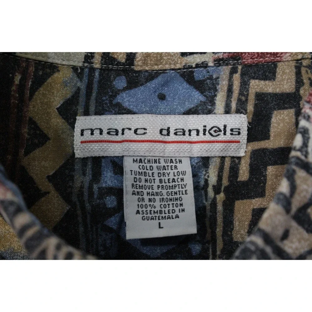 Vintage 90s Marc Daniels Tribal Aztec Print‎ Shirt Men's Size L  Short sleeves